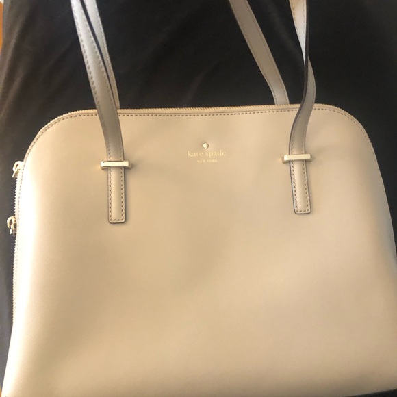 kate spade Handbags - Kate Spade New York Cedar Street Maise bag